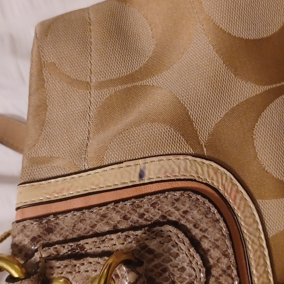 Coach C1320-F24889 Sig snake skin trim handbag - Picture 13 of 16
